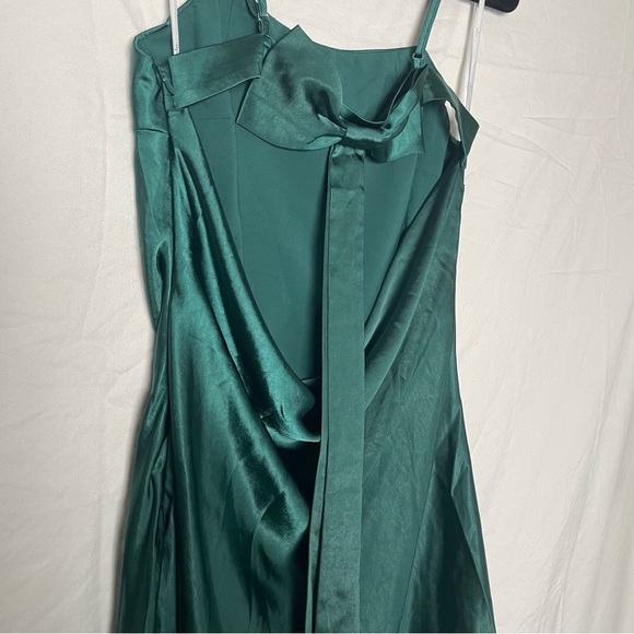 Lulus Emerald green mini dress with drop bow detail and adjustable straps. - Picture 5 of 9